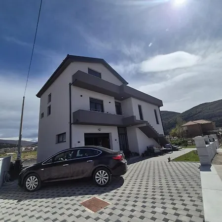 公寓 Angel's 1 特雷比涅